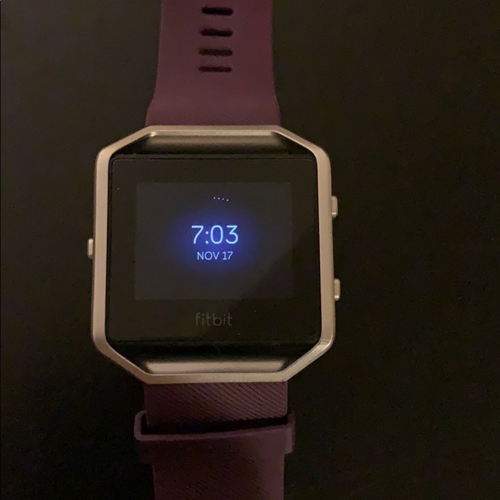 Fitbit Blaze with 4 Colored Bands and Charger